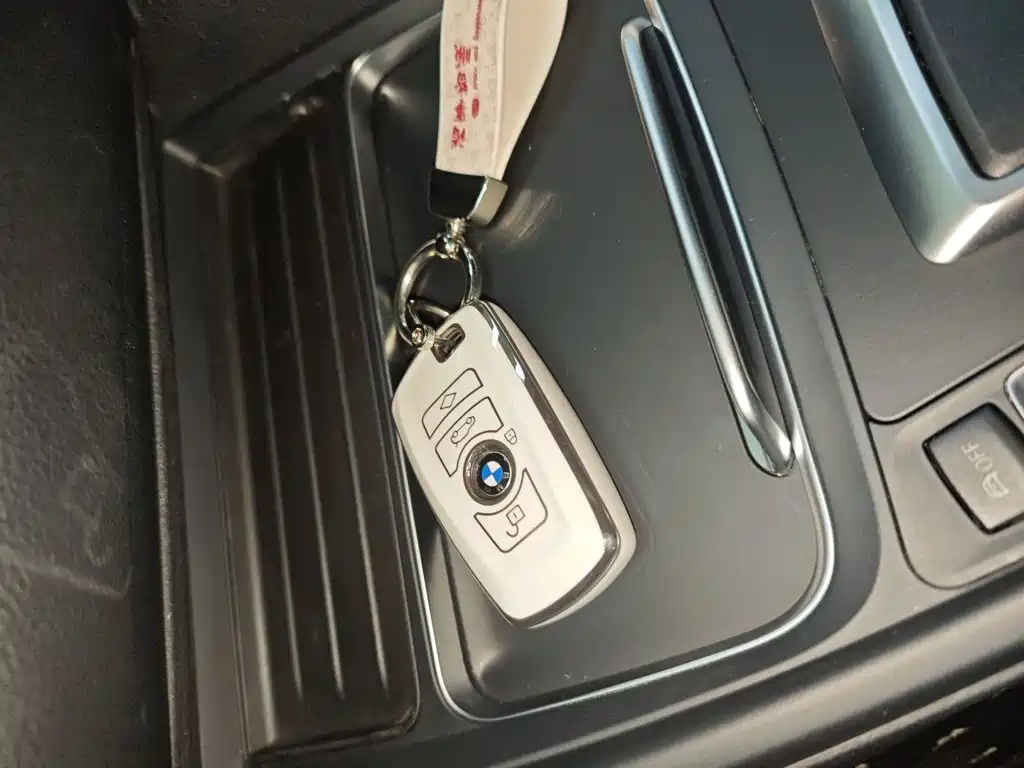 BMW 3 Series — миниатюра 9