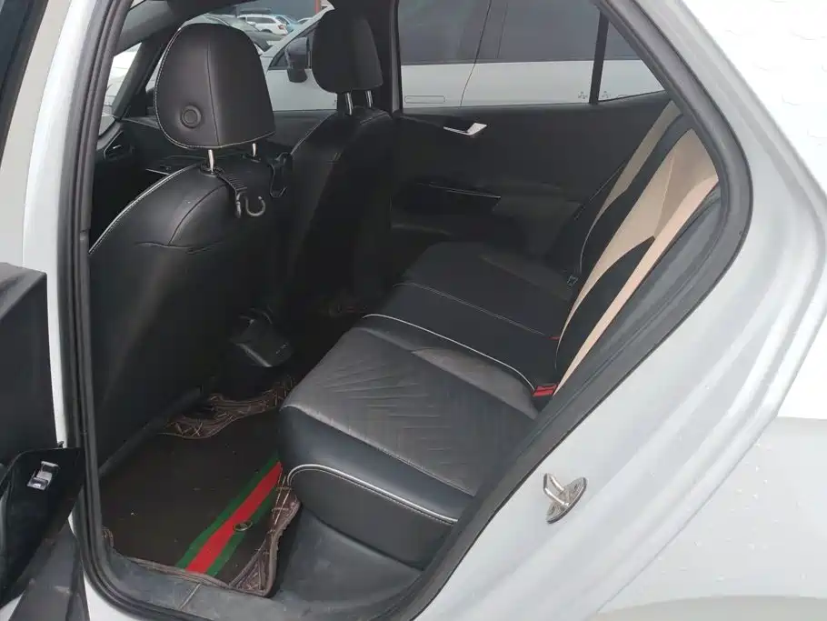 Volkswagen ID.3 — миниатюра 11