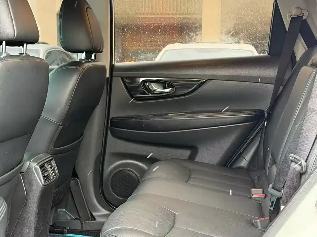 Nissan X-Trail — миниатюра 6