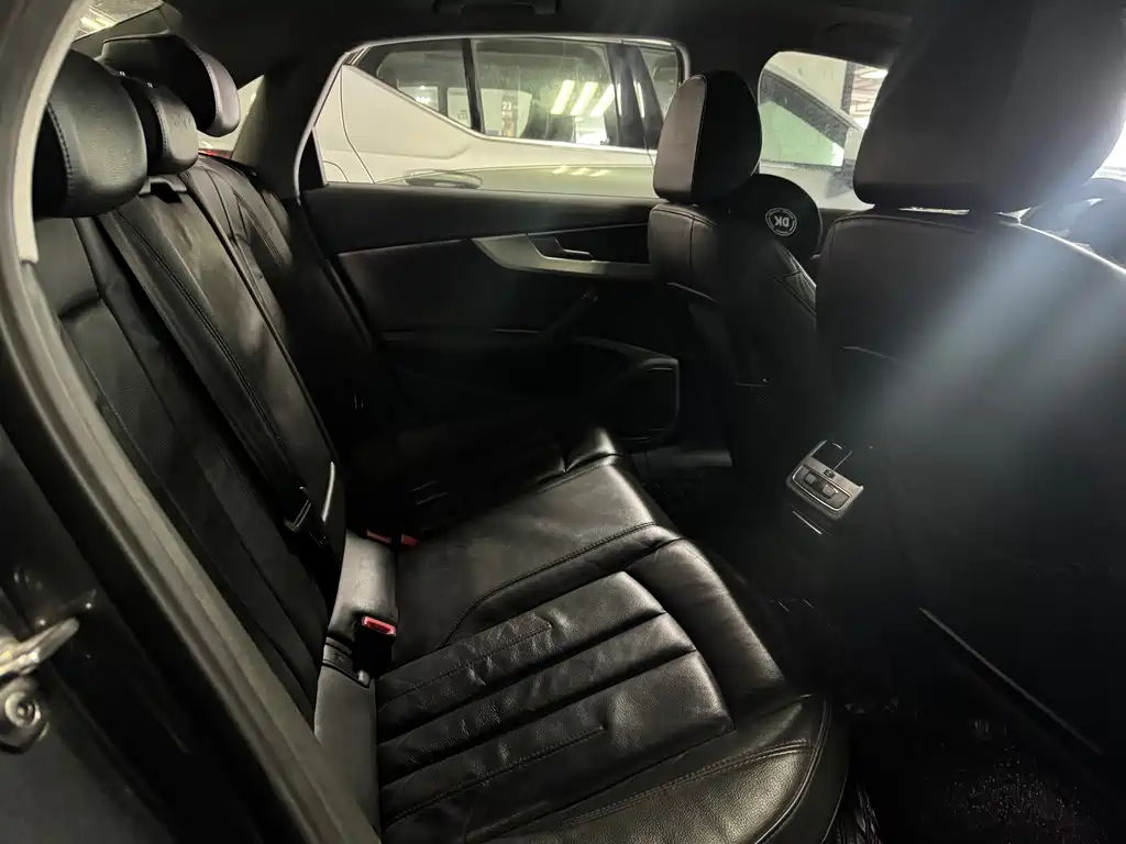 Audi A4L — миниатюра 8