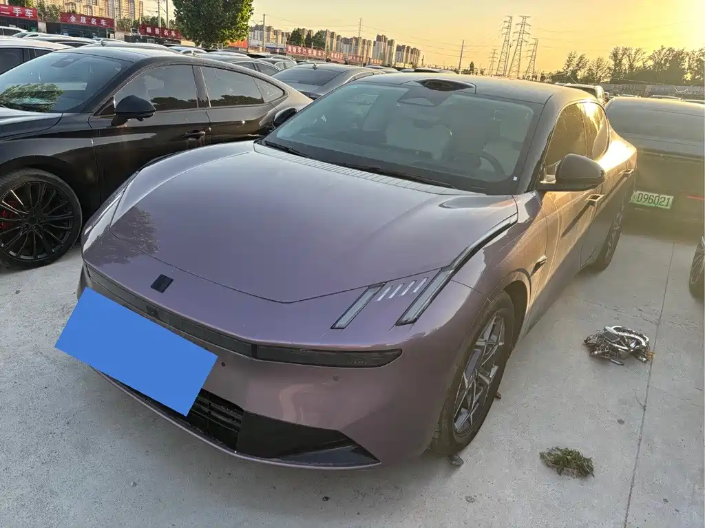 2025 Lynk & Co 10 - zdjęcie 1 z 9