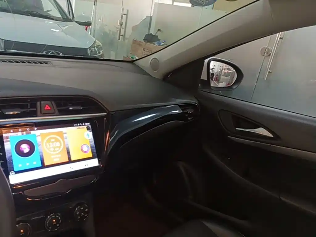 Buick Excelle — миниатюра 10