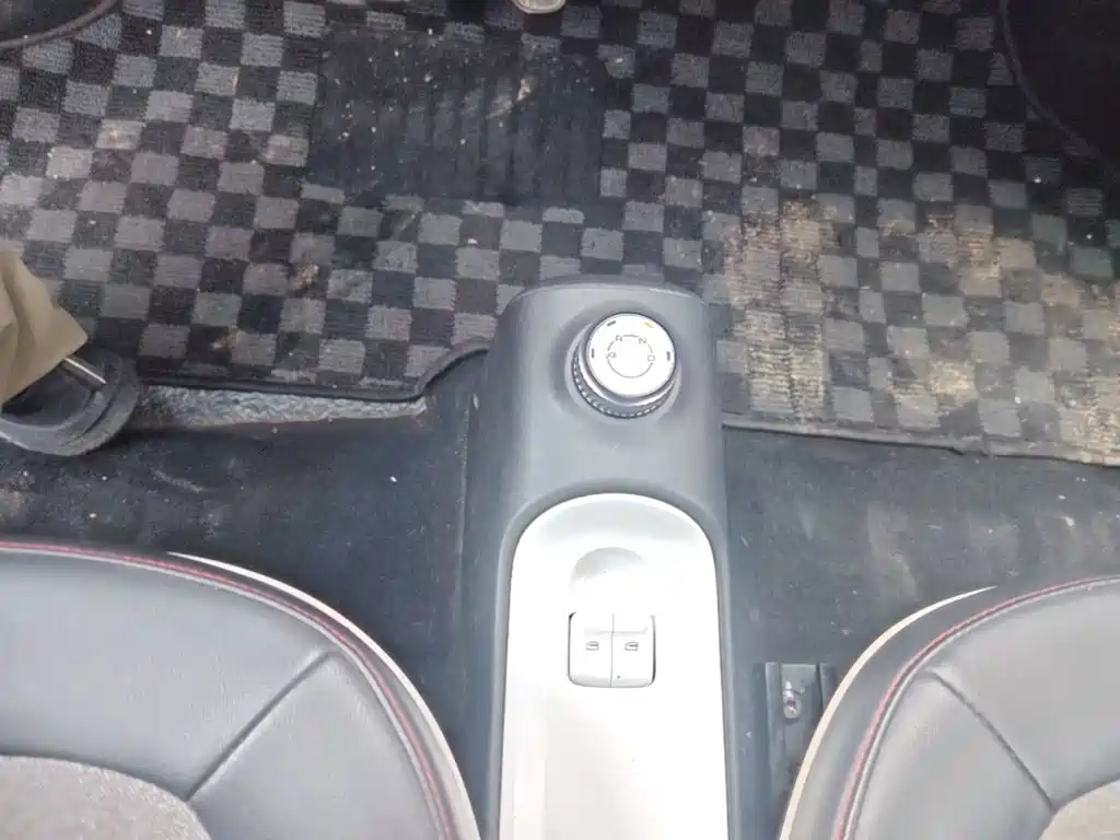 Wuling MINIEV — миниатюра 14