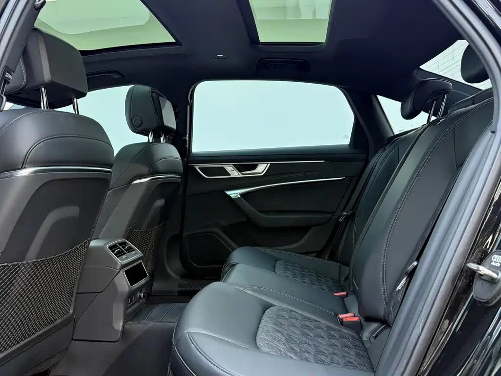 Audi A6L 2026 45 TFSI quattro