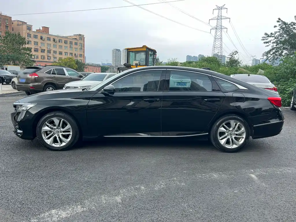 Honda Accord — миниатюра 4