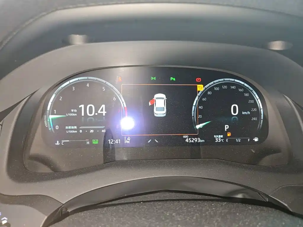 Toyota Camry — миниатюра 8