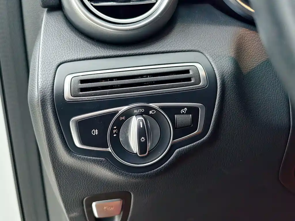 Mercedes-Benz GLC — миниатюра 27