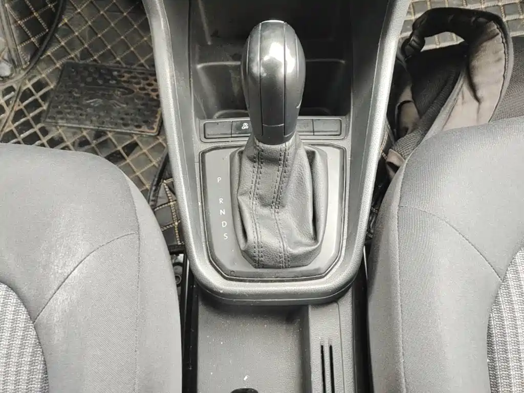 Volkswagen Santana — миниатюра 14