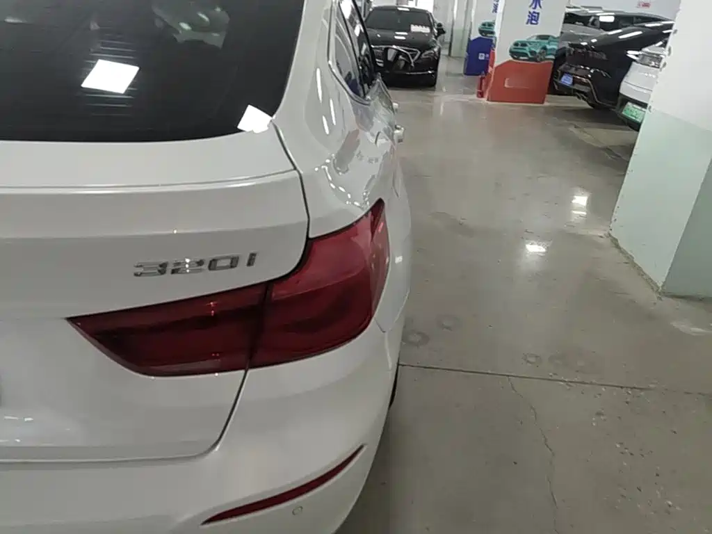 BMW 3 Series GT — миниатюра 8