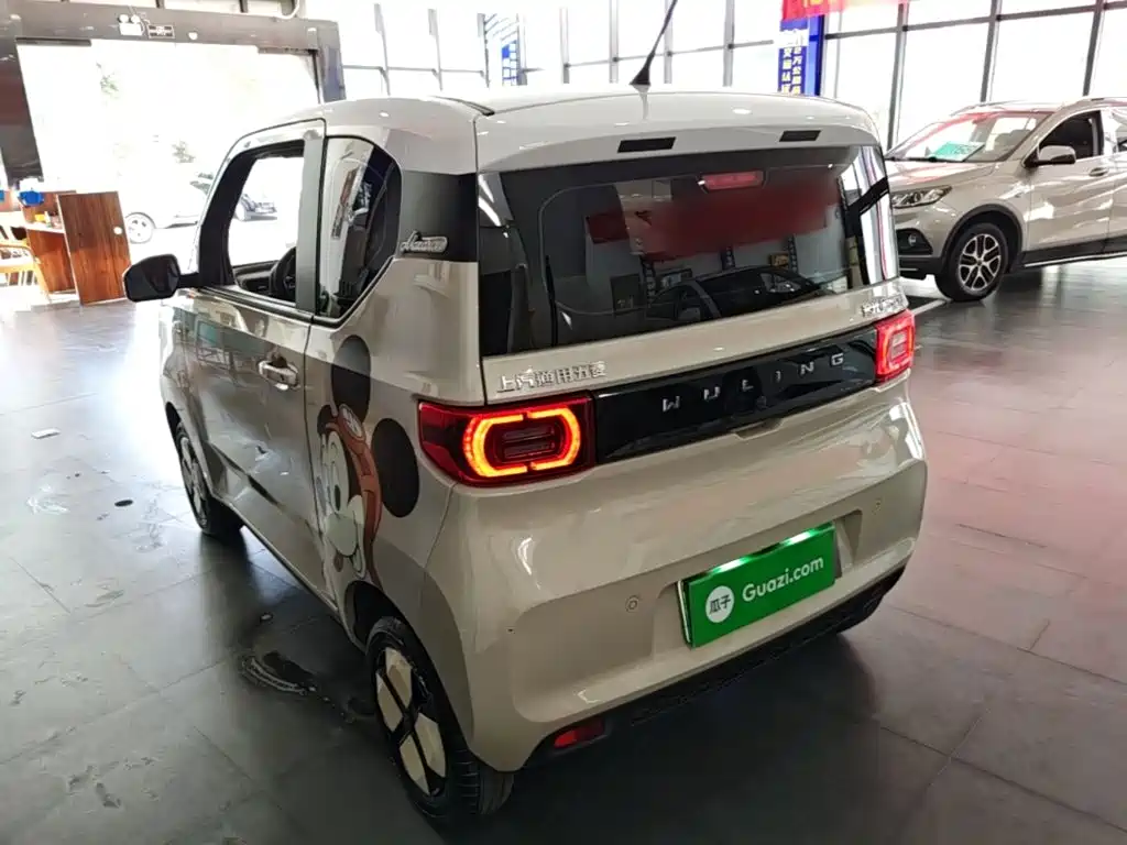 Wuling MINIEV — миниатюра 5