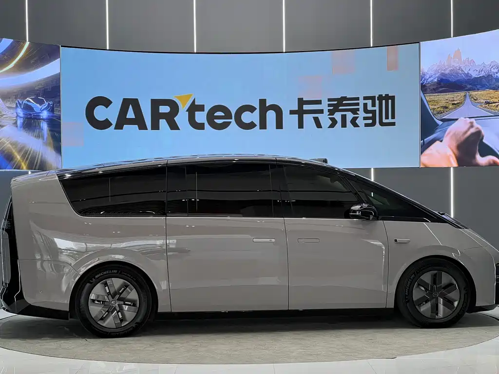 Li Auto Li MEGA — миниатюра 21