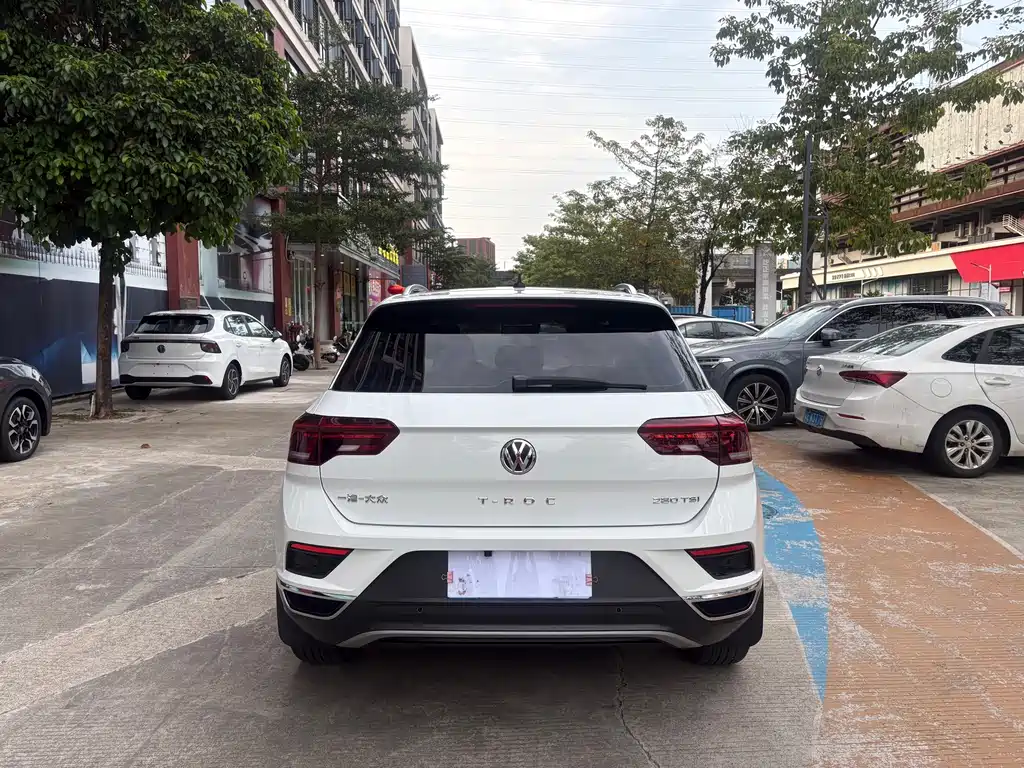 Volkswagen T-Roc — миниатюра 7