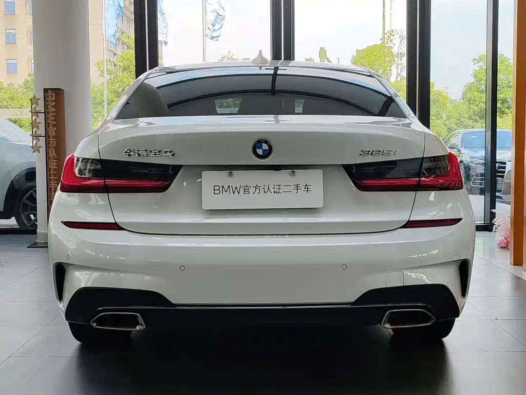BMW 3 Series — миниатюра 14