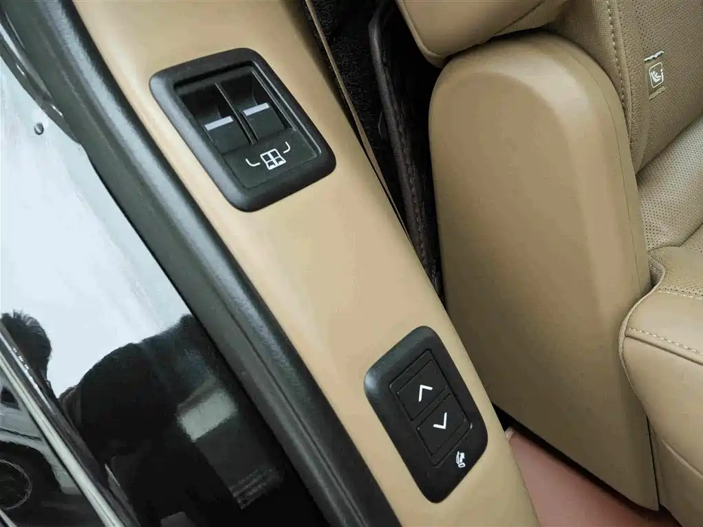 Land Rover Range Rover — миниатюра 19