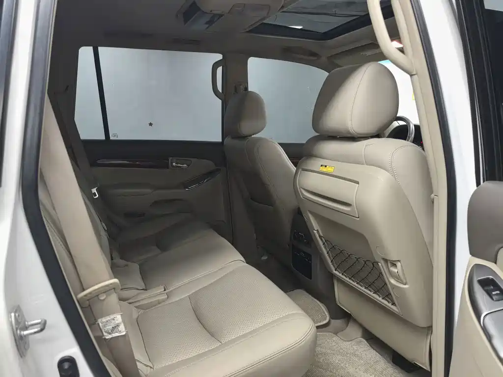 Toyota Prado — миниатюра 7