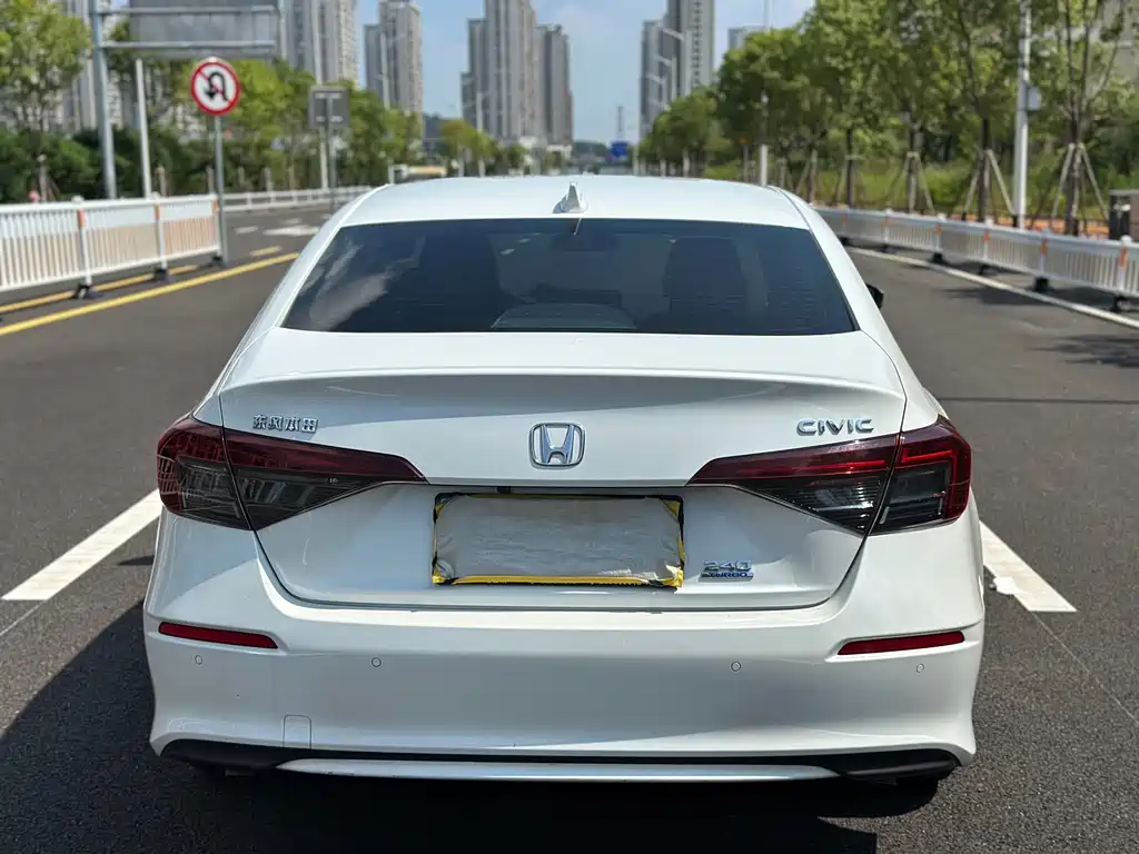 Honda Civic — миниатюра 8