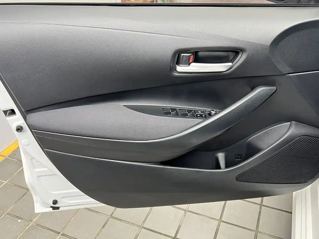 Toyota Corolla — миниатюра 14