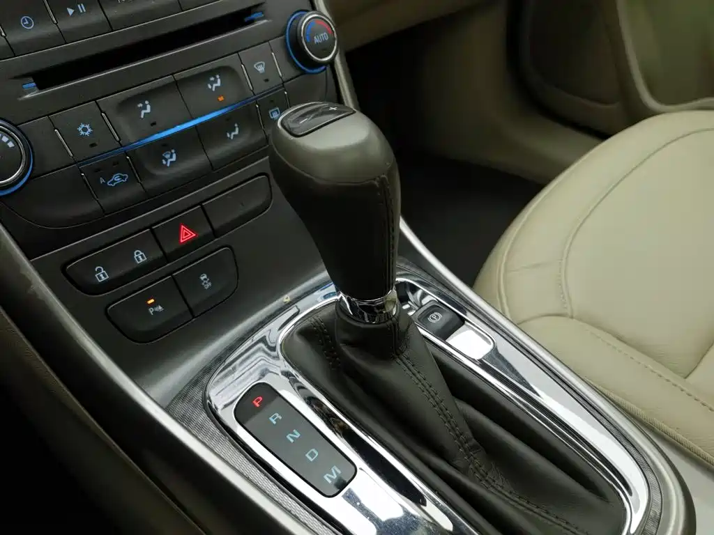 Chevrolet Malibu — миниатюра 13