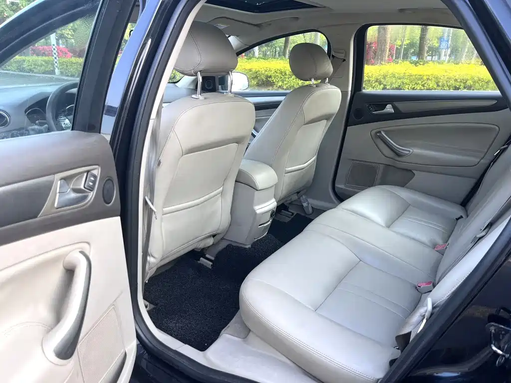 Ford Mondeo — миниатюра 6