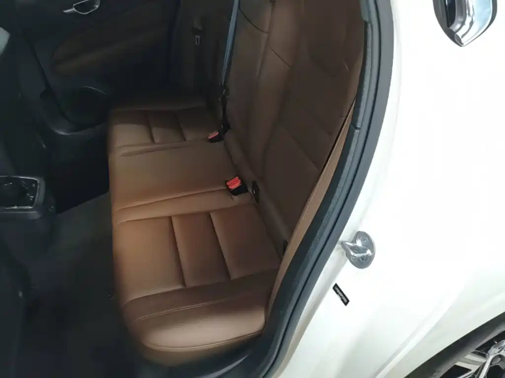 Volvo S60 — миниатюра 17