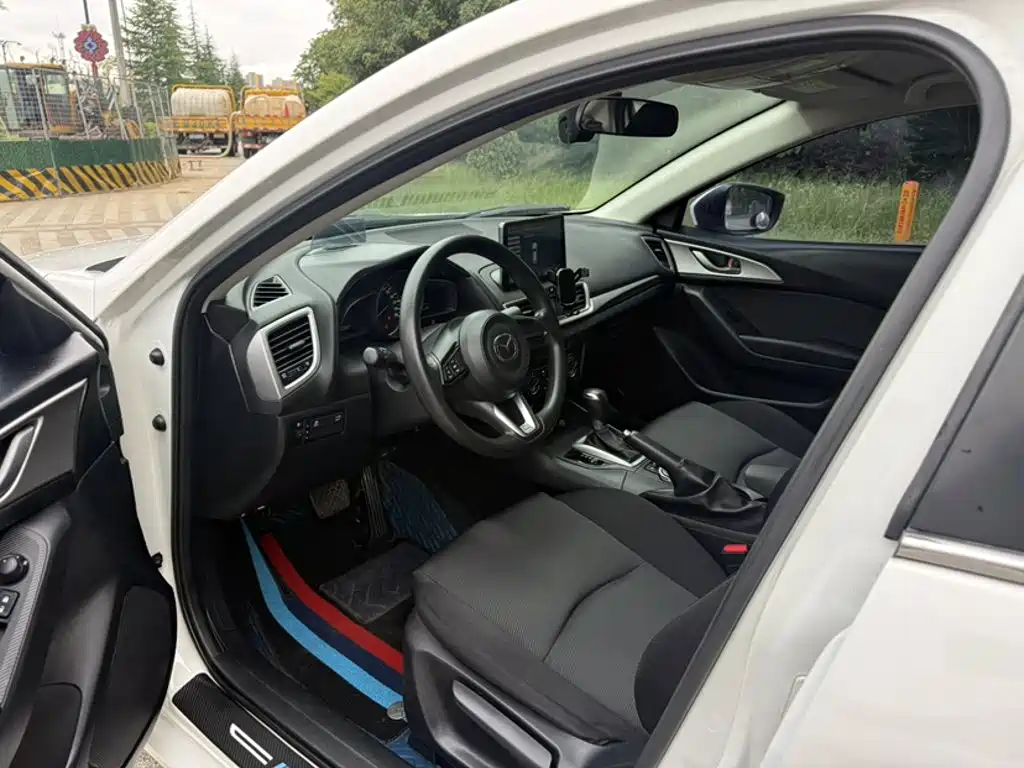 Mazda 3 Axela — миниатюра 13