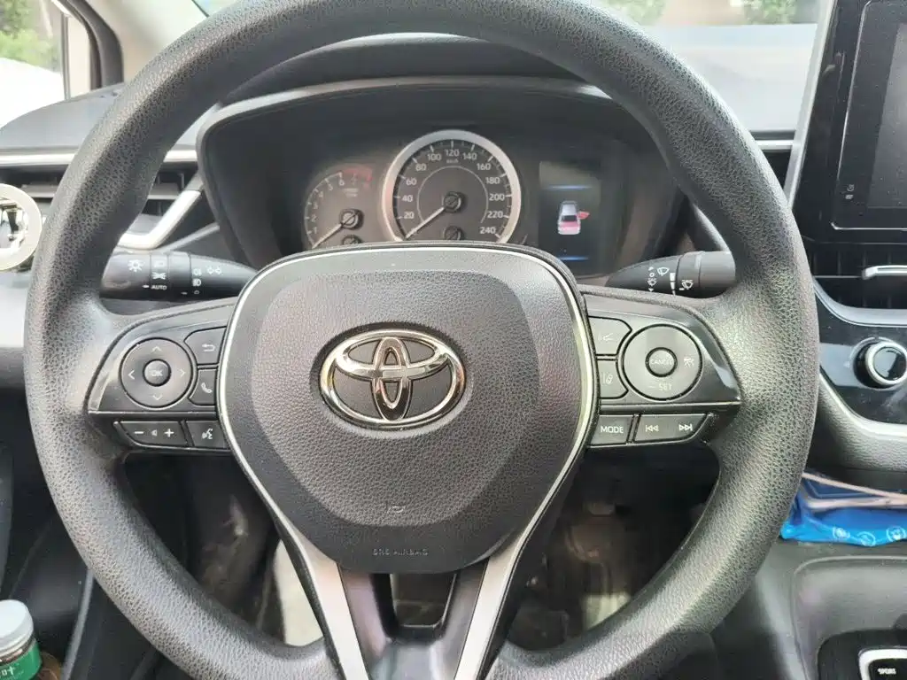 Toyota Corolla — миниатюра 6