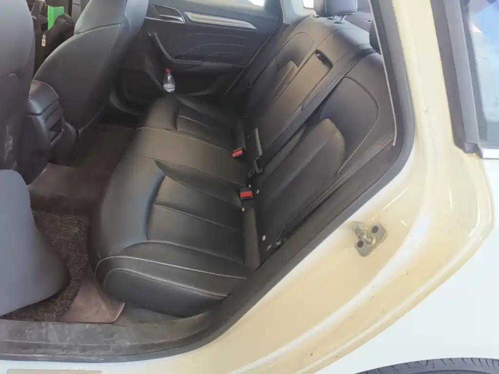 Roewe i6 Classic — миниатюра 17