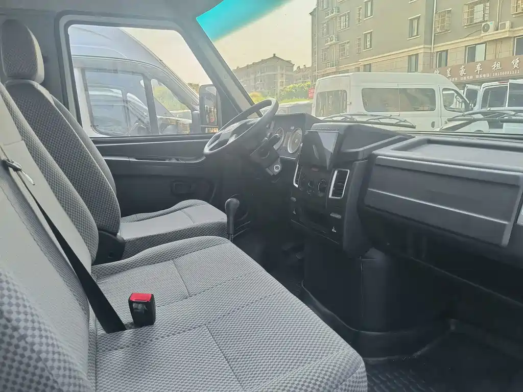 IVECO Daily — миниатюра 4