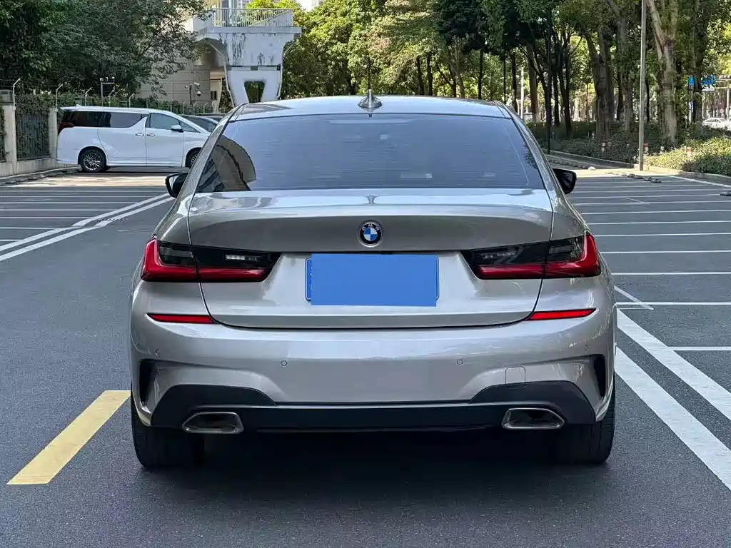 BMW 3 Series — миниатюра 3