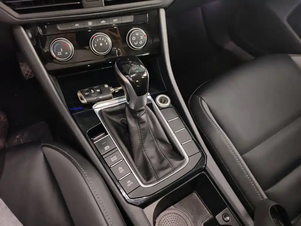 Volkswagen Sagitar — миниатюра 14