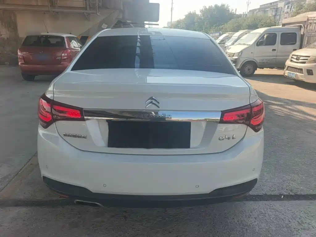 Citroen C4L — миниатюра 6