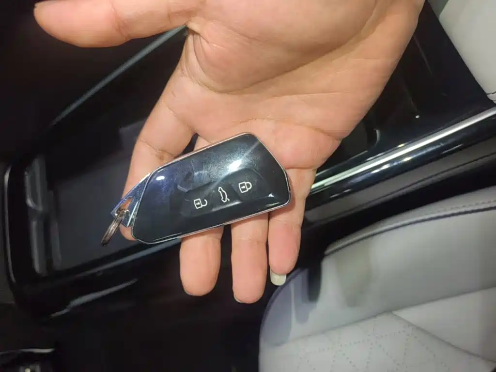 Volkswagen ID.6 X — миниатюра 9