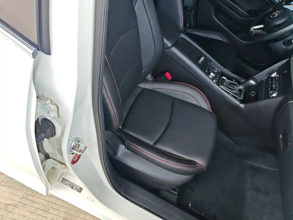 Mazda 3 Axela — миниатюра 25