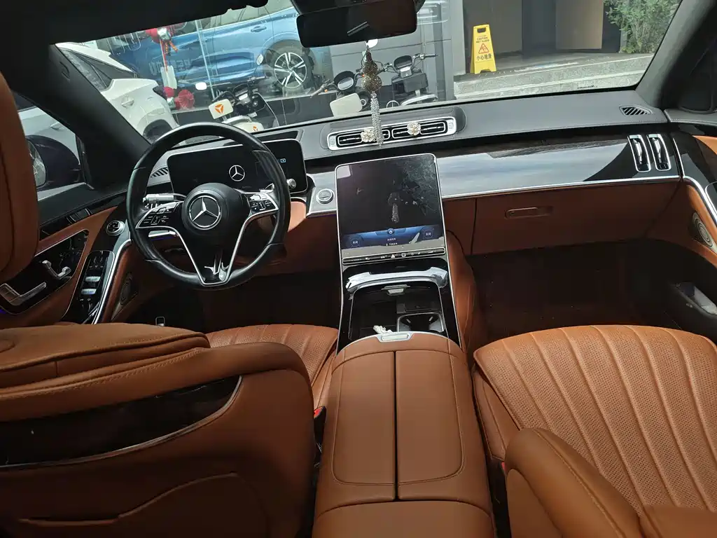 Mercedes-Benz S-Class — миниатюра 6
