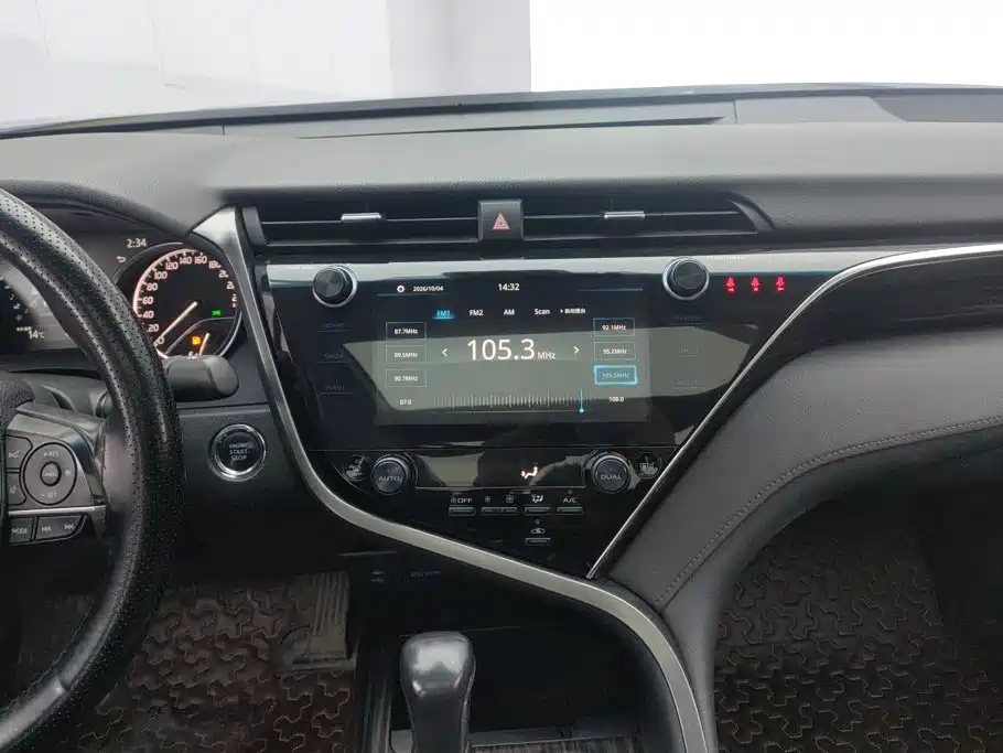 Toyota Camry — миниатюра 13