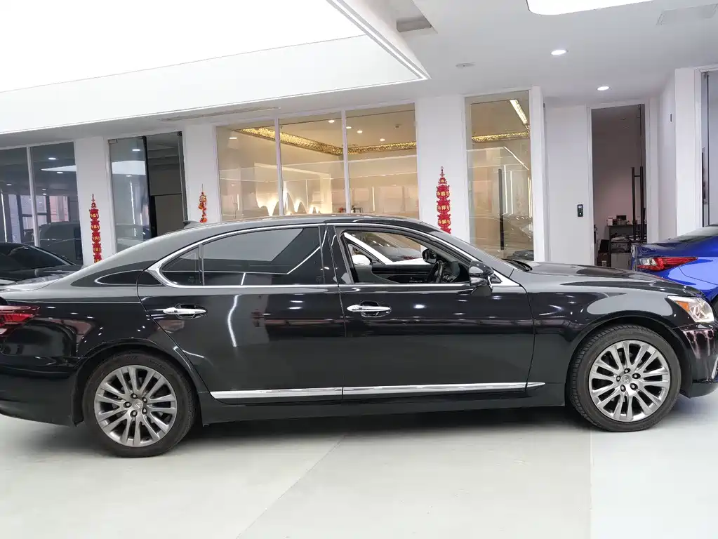 Lexus LS 2016 460L Luxury
