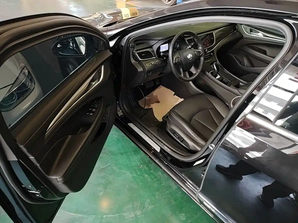 Buick LaCrosse — миниатюра 16