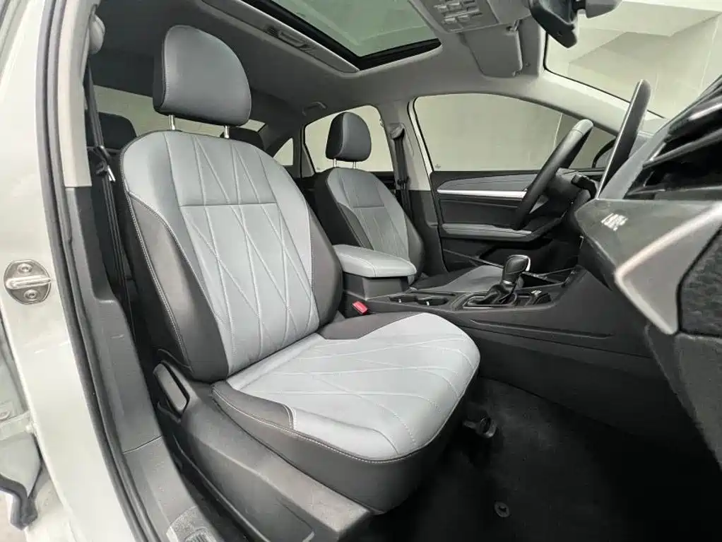 Volkswagen Lavida — миниатюра 12