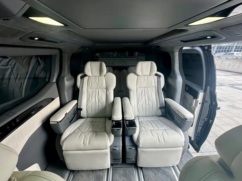 ZEEKR EXTREME KRYPTON 009