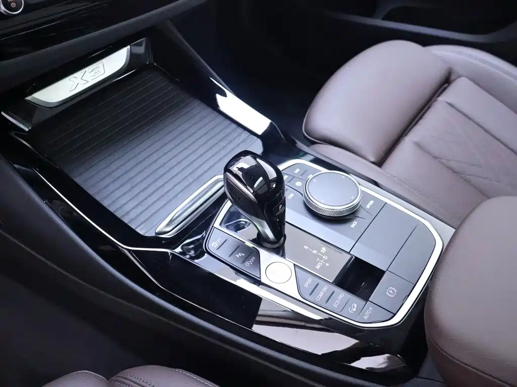 BMW X3 — миниатюра 12