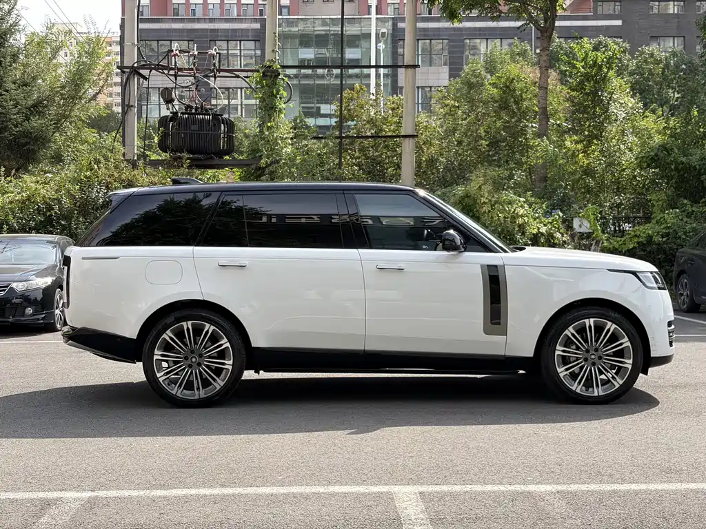 Land Rover Range Rover — миниатюра 7