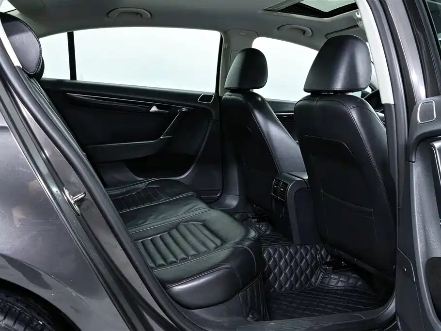 Volkswagen Magotan — миниатюра 6