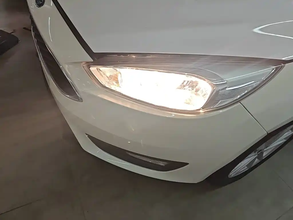 Ford Focus — миниатюра 24