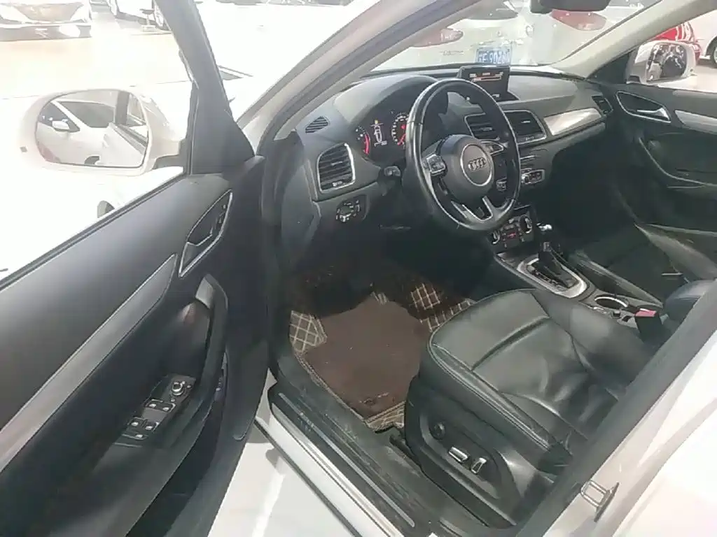 Audi Q3 — миниатюра 16