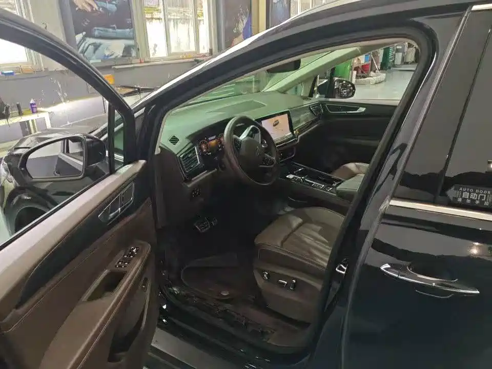 Volkswagen Viloran — миниатюра 4