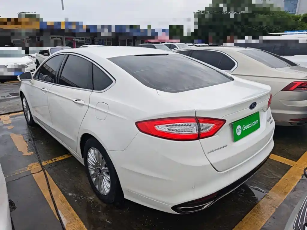 Ford Mondeo — миниатюра 5