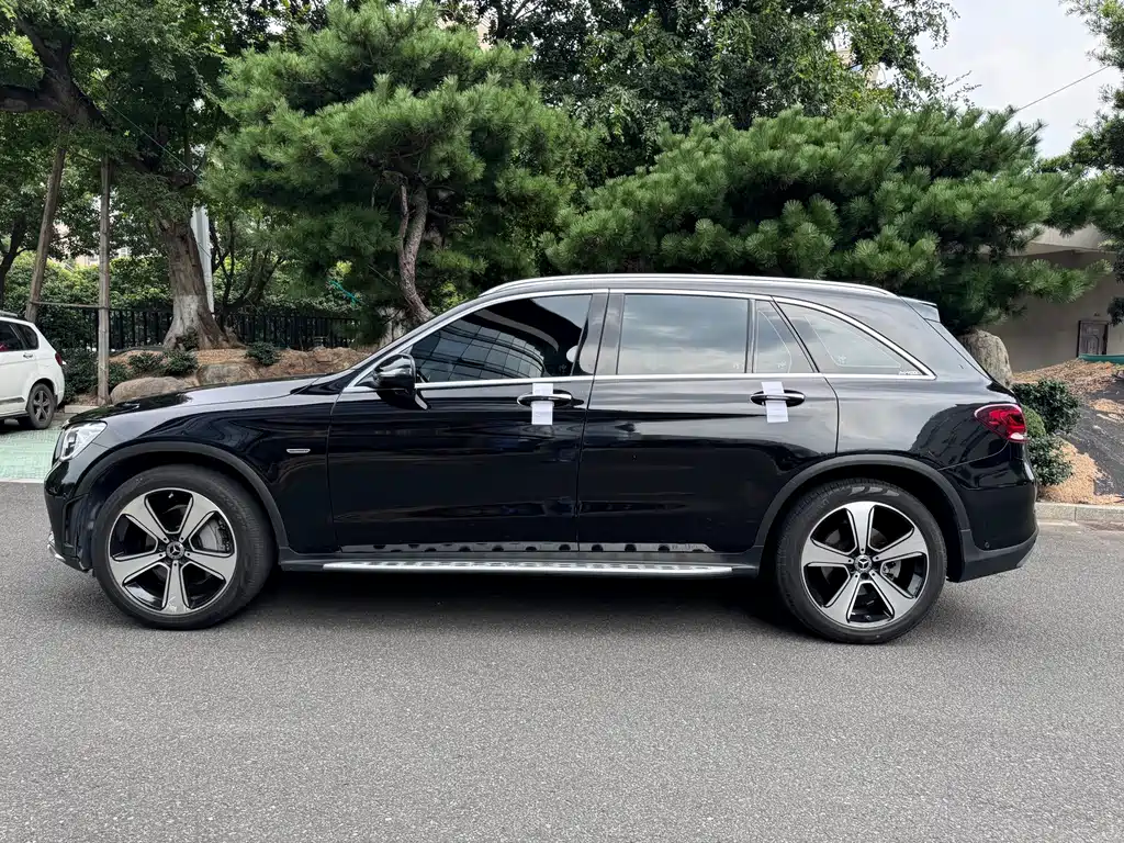 Mercedes-Benz GLC — миниатюра 15