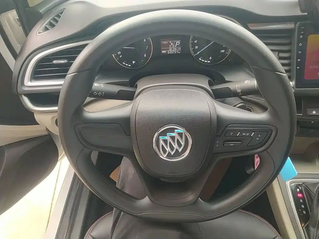 Buick Excelle — миниатюра 11