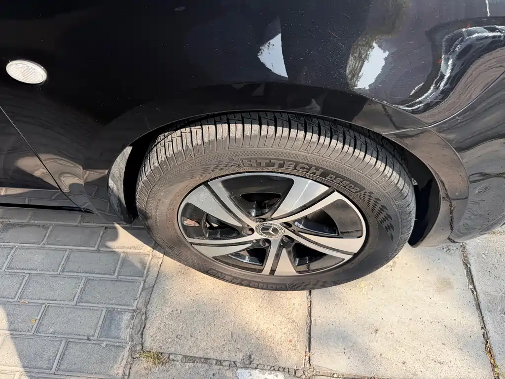 Mercedes-Benz Vito — миниатюра 2