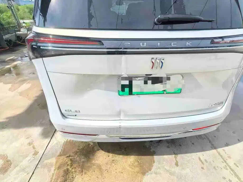 Buick GL8 Hybrid — миниатюра 4